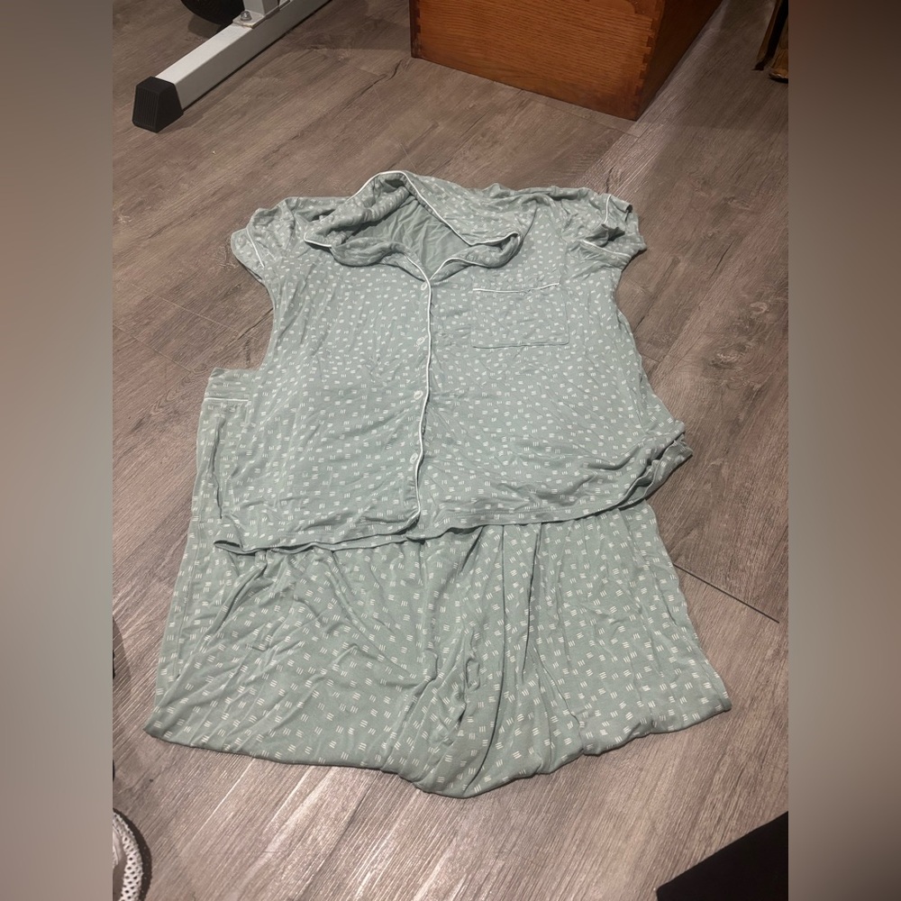 Eberjey Gisele TENCEL Modal Short Sleeve Cropped PJ Set Green Artisan Trace - Picture 3 of 6